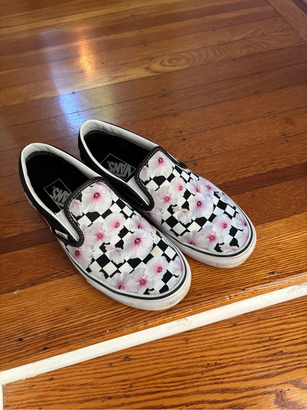 Vans Slip-On Checkerboard Floral Sneakers - White/Black/Pink